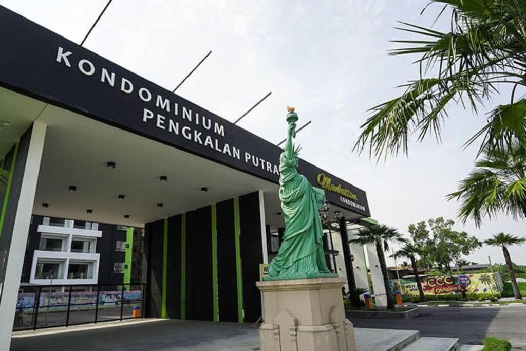 Pangsapuri Cozy Poolside Waterpark Manhattan City3room Netflix Ipoh